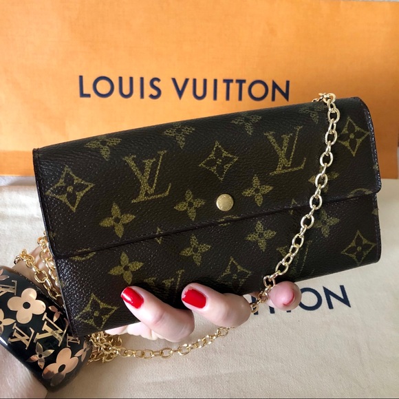 Louis Vuitton Handbags - Louis Vuitton Monogram Sarah Wallet with Chain